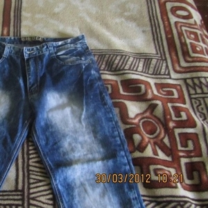 Продам джинсы новые