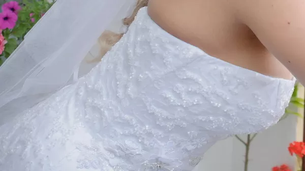 Фирменное свадебное платье  2