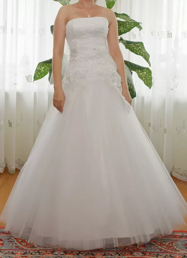 Фирменное свадебное платье  4